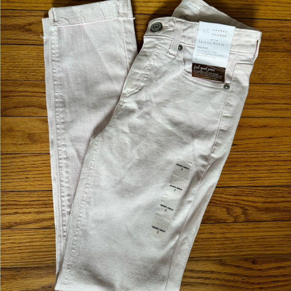NWT Lauren Conrad skinny ankle jeans light pink